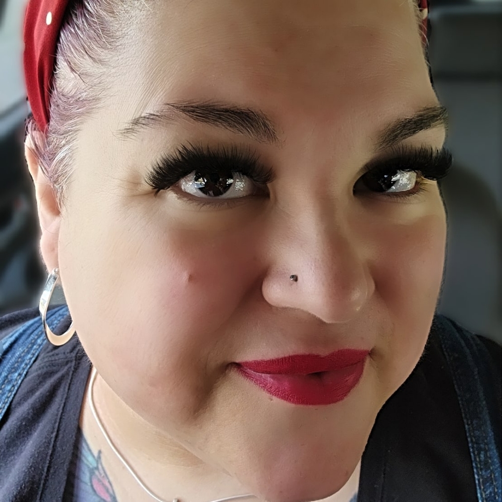 Meet your Posher, Jenn